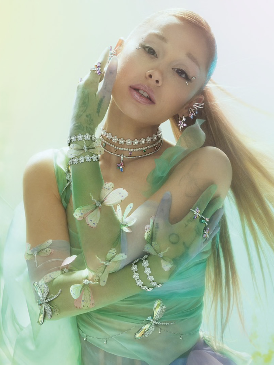    Ариана Гранде выпустила коллаборацию с брендом Swarovski (фото 1)