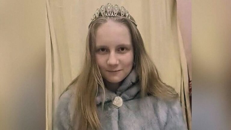    Иллюстрация к материалу: 13-летняя Алиса Теплякова работает психологом: что это значит для родителей