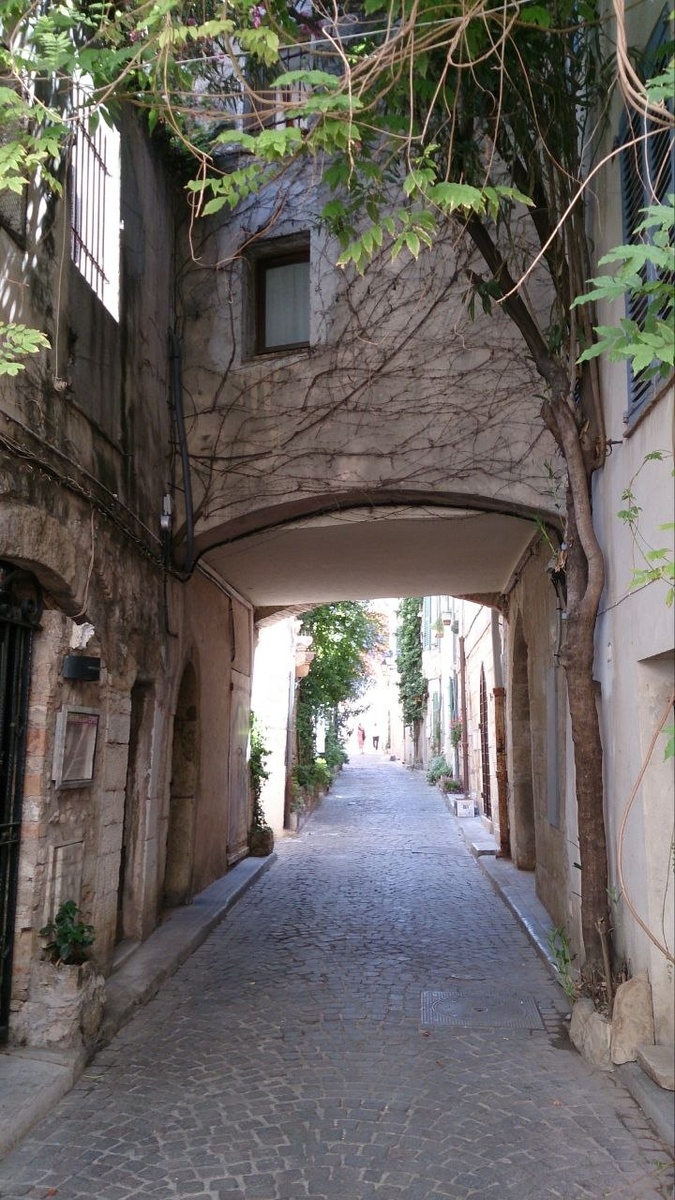 Улочки Антиба - Блогер в 60+ | Евгения Бровкина