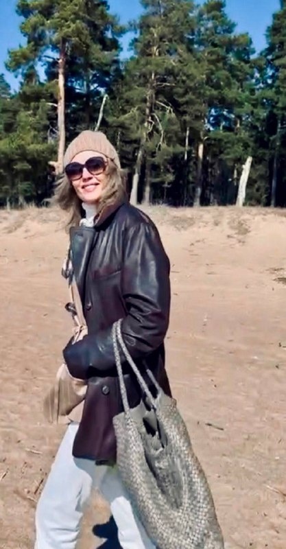 На фото: 
ведущая прогноза погоды на канале "Россия 1" Татьяна Антонова