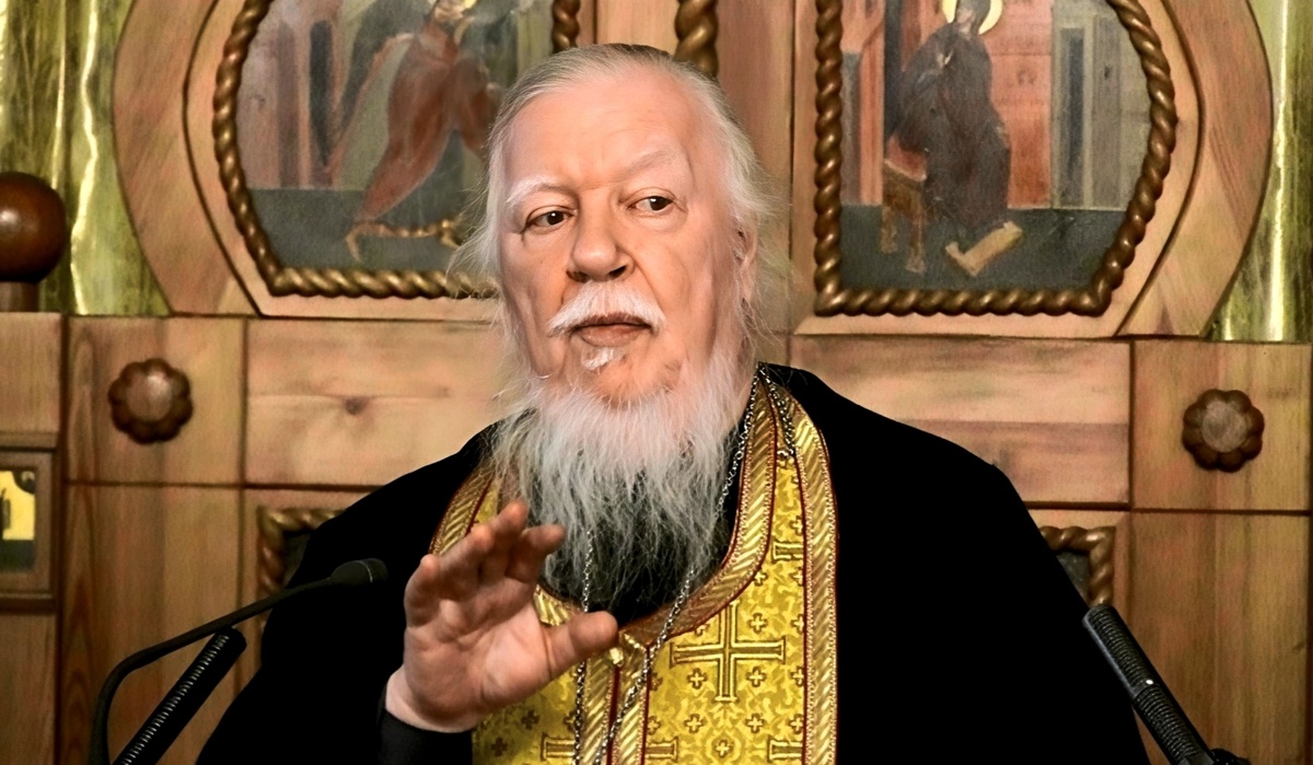 Димитрий Смирнов (07.03.1951 — 21.10.2020 гг.) — протоиерей, церковный и общественный деятель.