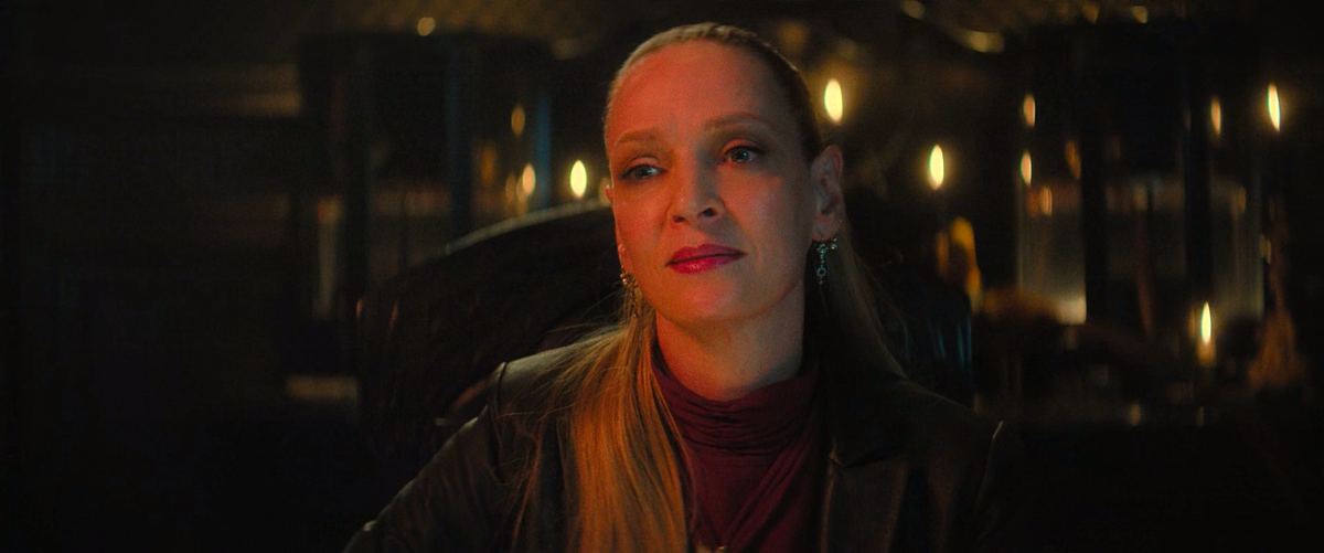 Смертельно прекрасна сюжет, Смертельно прекрасна про что