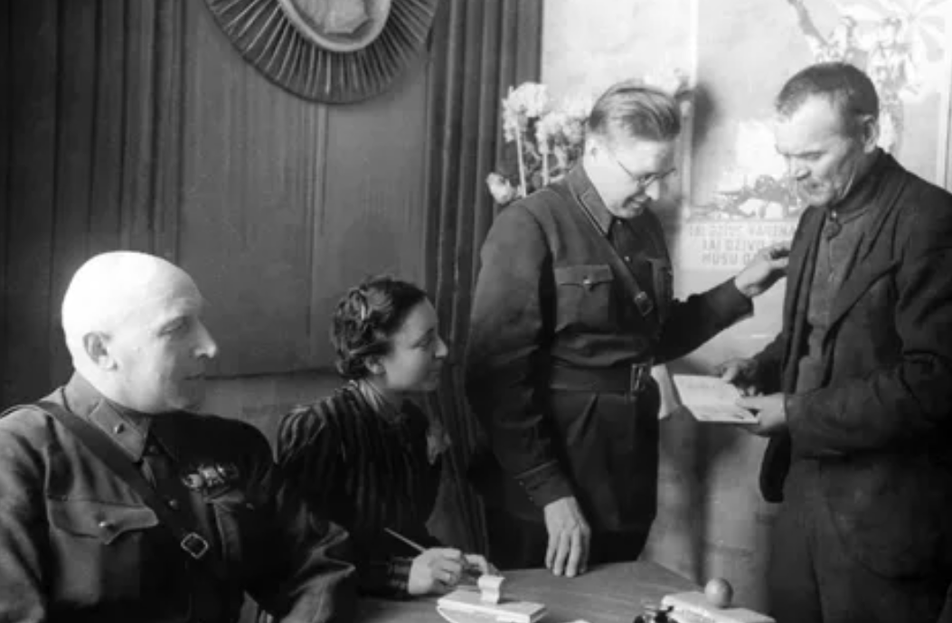 Для иллюстрации