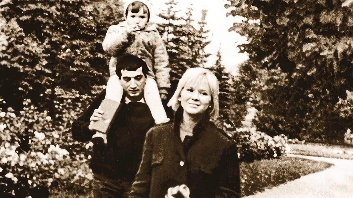 Галина Польских с мужем и дочерью Ирадой