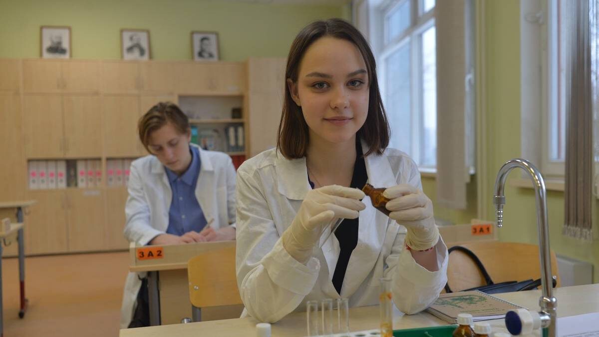    Одиннадцатиклассница из школы № 56 Мария Гужева / Фото: Александр Кочубей / Вечерняя Москва