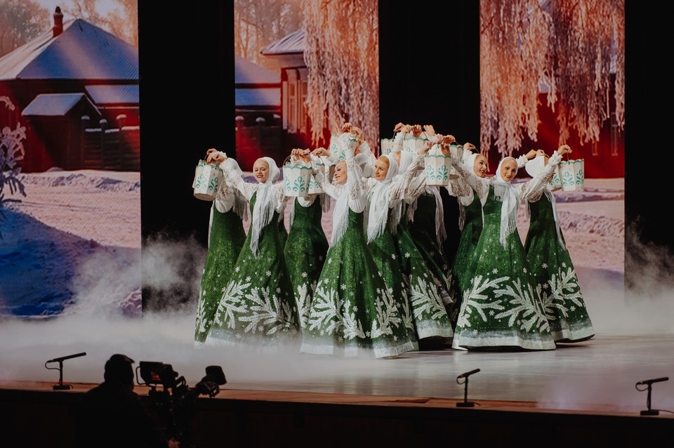    Красноярский ансамбль танца Сибири им. М. Годенко выступил в Кремлевском дворце. Фото: Юлия Раскова