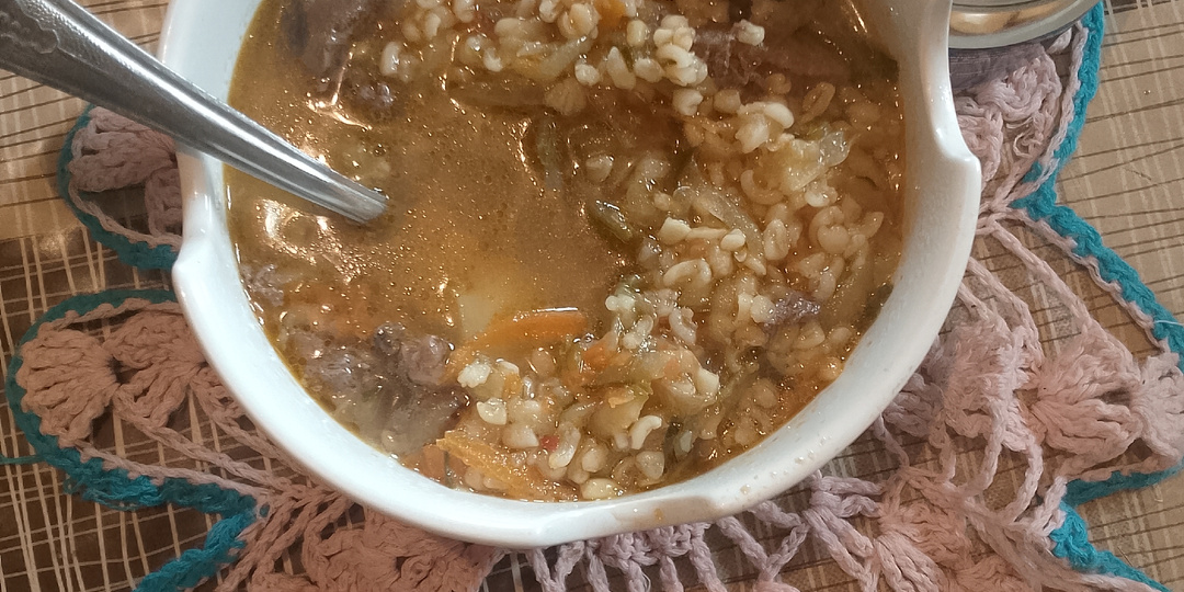 Рассольник с томатом и пышками без капли масла