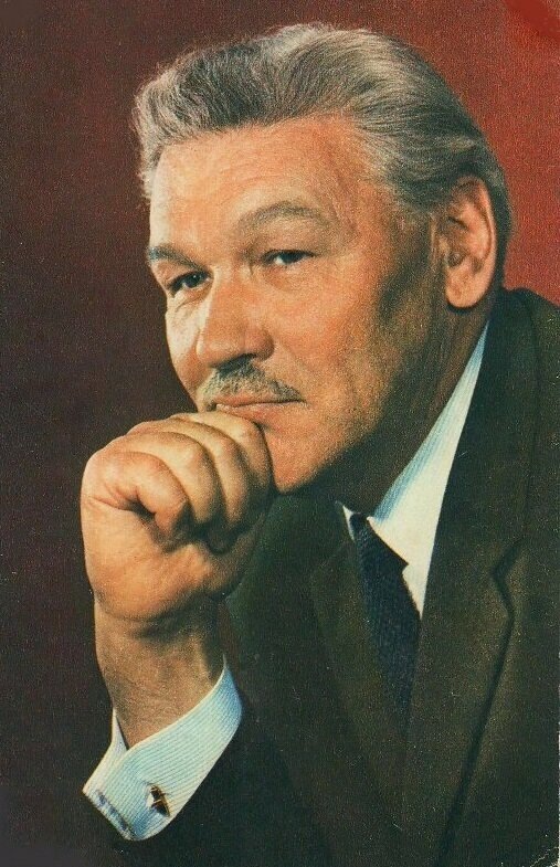 Всеволод Васильевич Санаев — советский и российский актёр театра и кино, педагог.