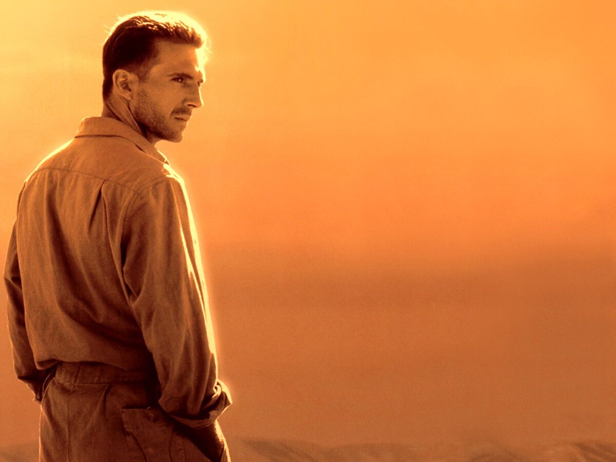 Рэйф Файнс в роли Ласло Альмаши