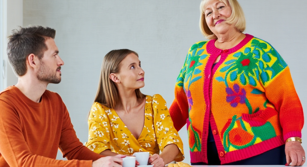 Свекровь считает, раз сын купил квартиру до брака — значит, она тут хозяйка