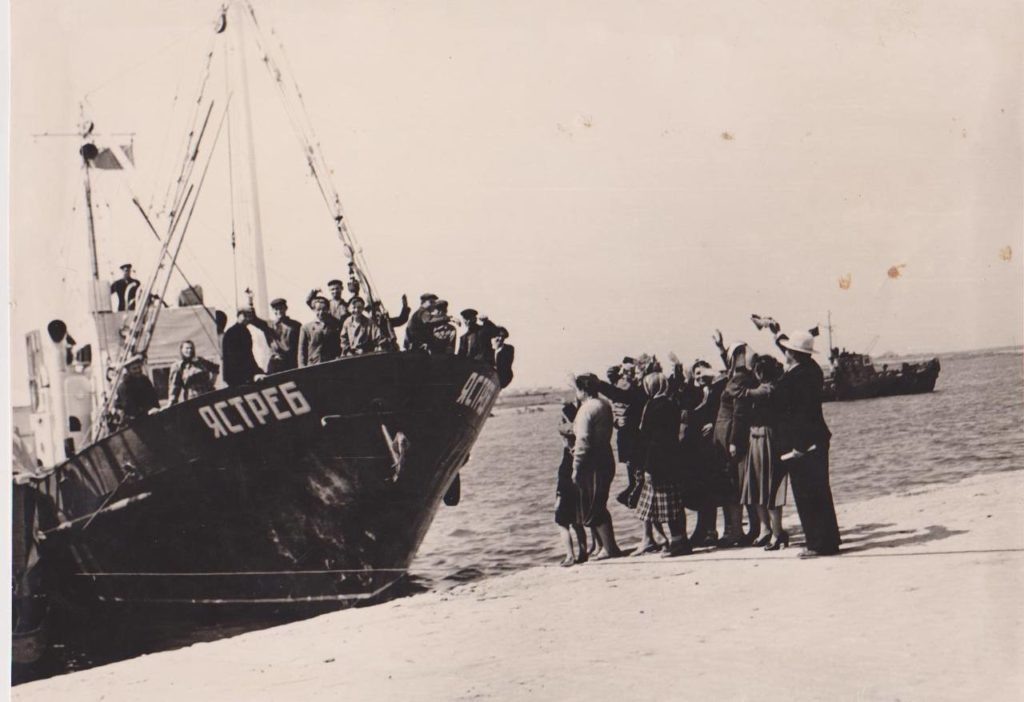    Судно «Ястреб».