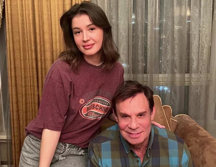 Ефим Шифрин и Кристина. Фото: соцсети