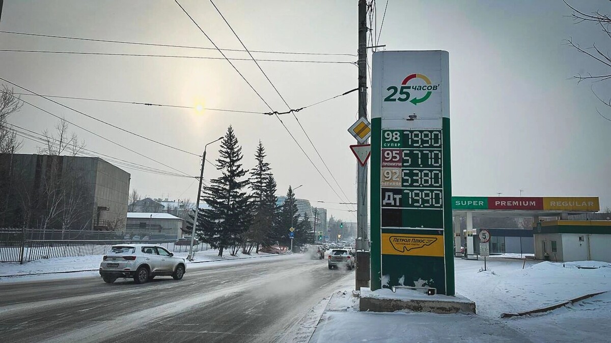    За последнюю неделю лишь две сети АЗС Омска «удержали» цены на топливо   gorod55.ru