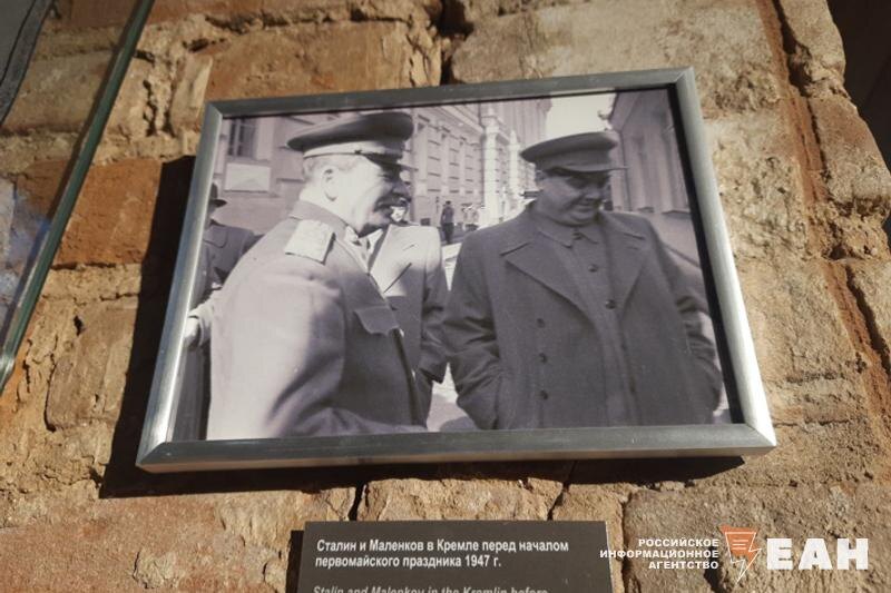    Экспозиция в галерее «Наши люди»