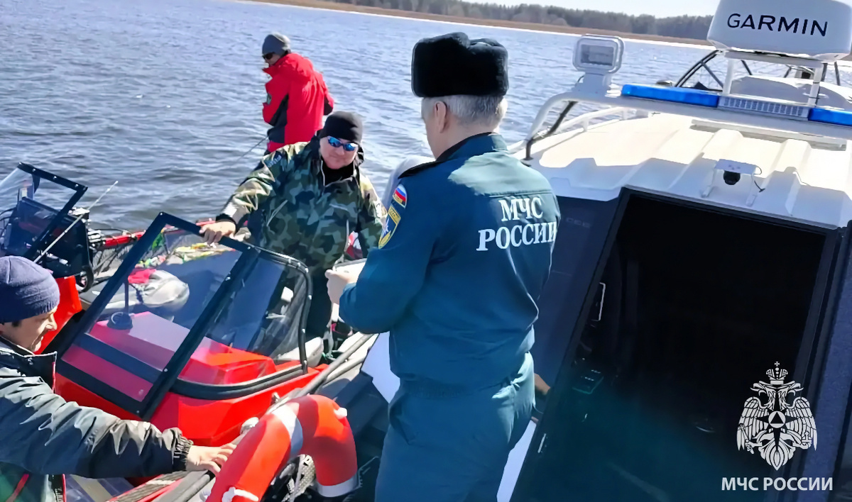     Патрулирование водохранилища. Автор: редакция. Фото: МЧС РФ по ВО.