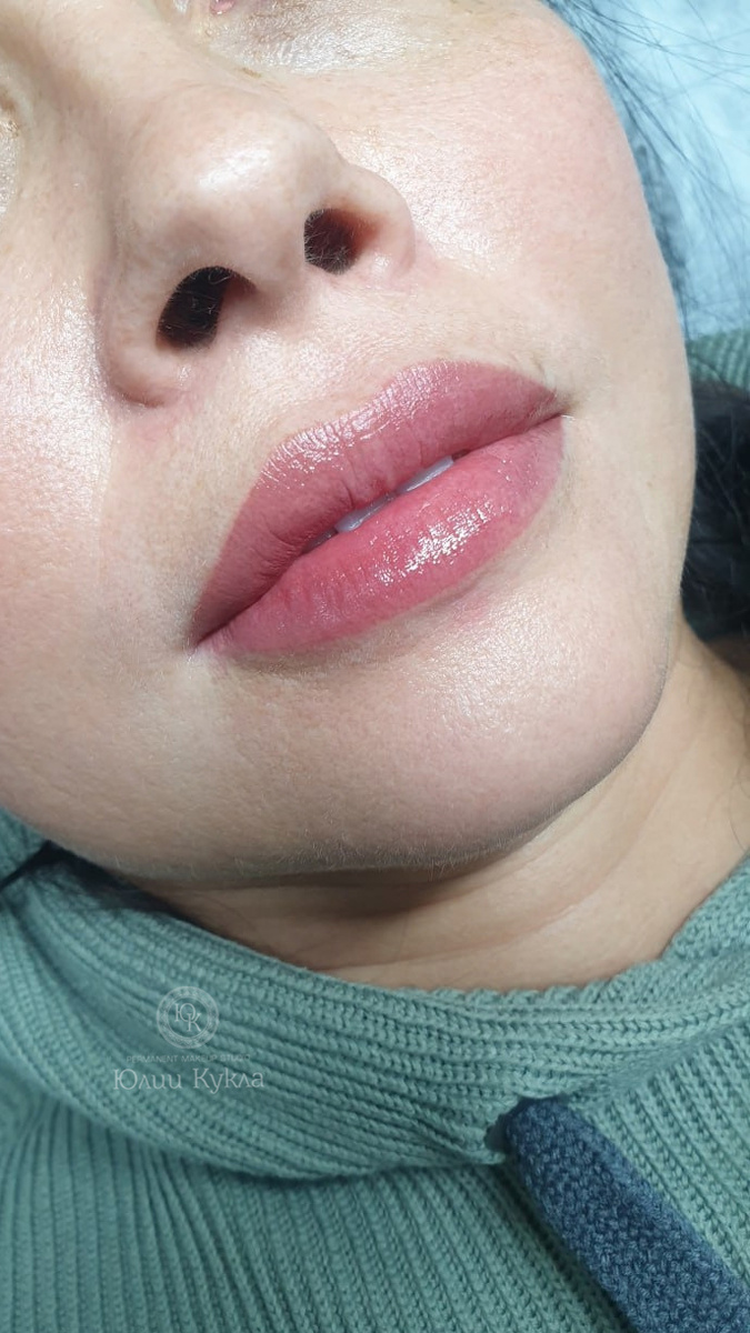 акварельная техника прокраса губ