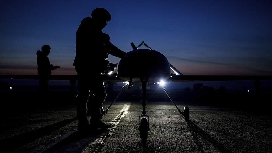    Фото: TASS/AP/Evgeniy Maloletka