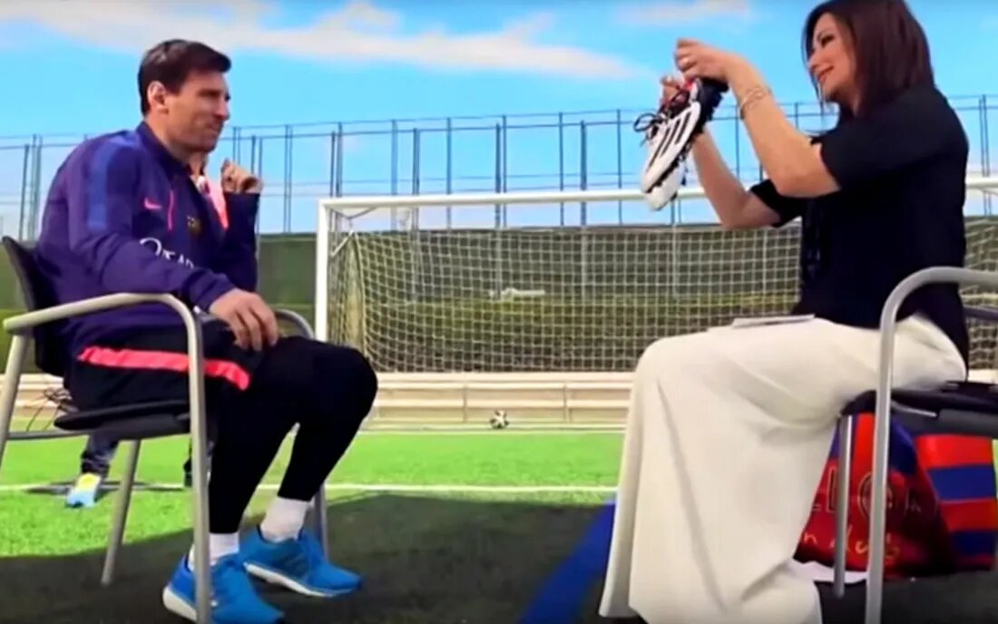 Лионель Месси на интервью с Моной Эль‑Шаркави / фото: ФК Барселона