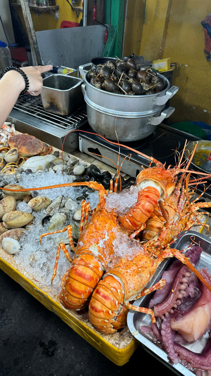 Морепродукты на местном рынке в Хошимине