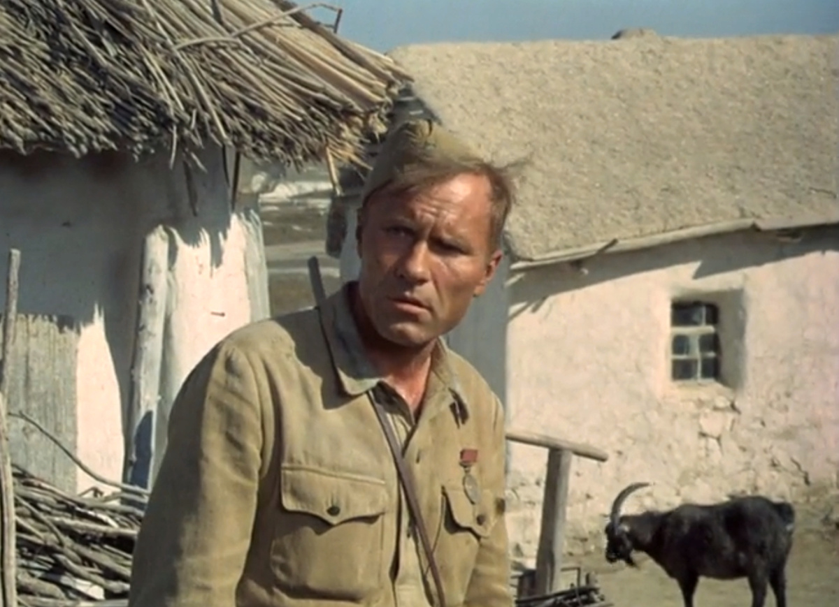 Кадр из кинофильма "Они сражались за Родину", 1975 г., режиссер и сценарист Сергей Бондарчук, композитор Вячеслав Овчинников (скриншот)  
