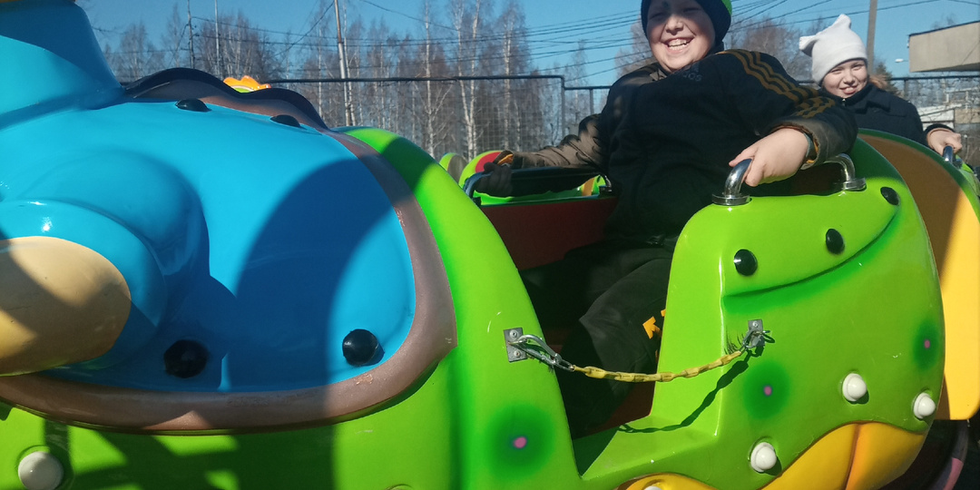 Люди, смех, веселье...