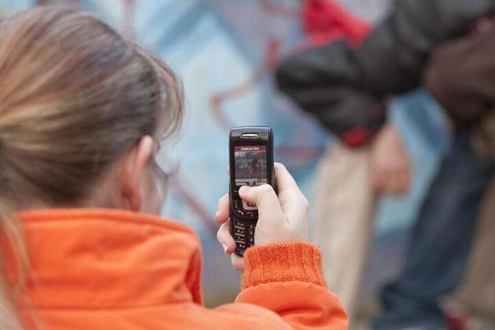 В Ленобласти девочки издеваются над сверстницами, снимая всё на видео