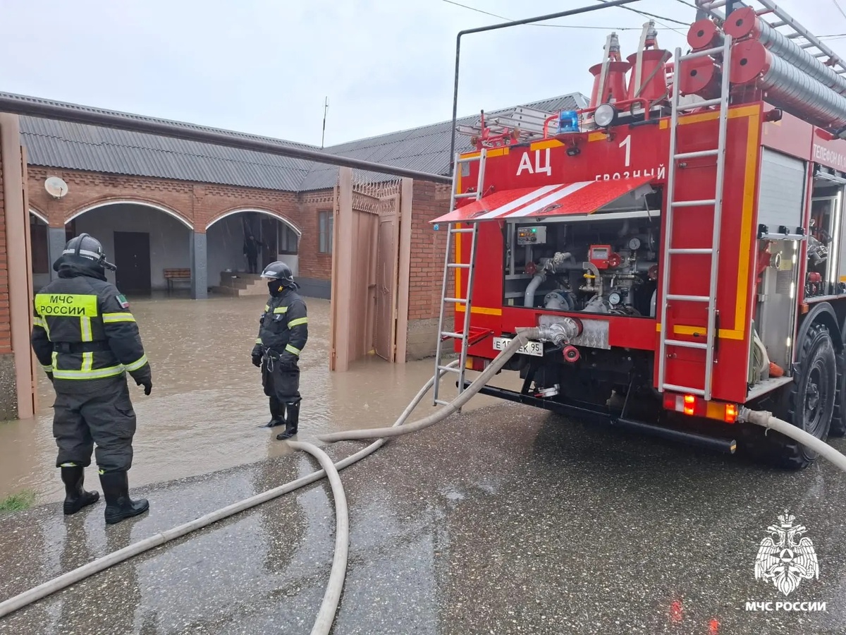    Наводнение из-за ливня: В Чечне ввели режим ЧС