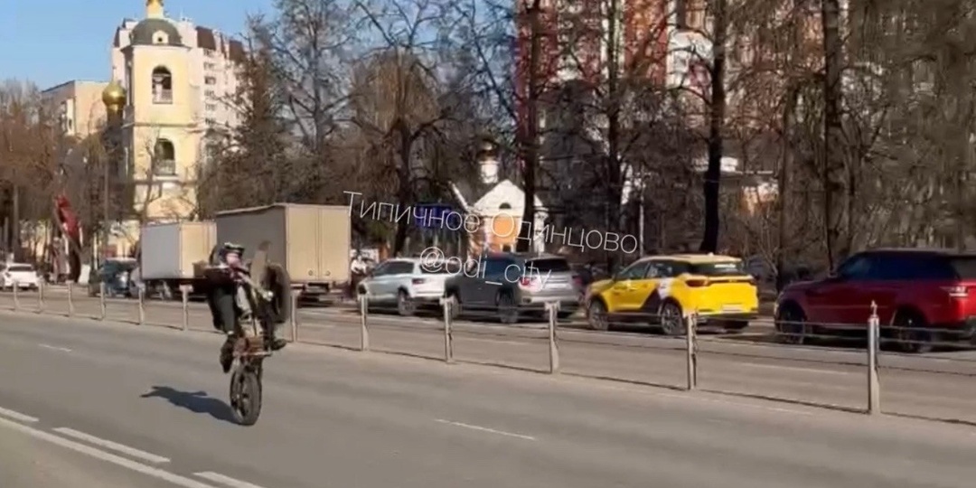 Пришла весна – проснулись мамкины гонщики