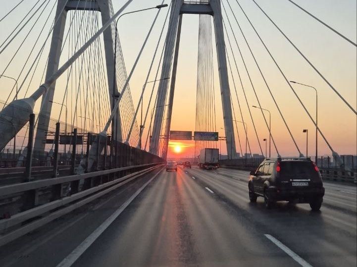 Вот так красиво Питер проводил нас в тур