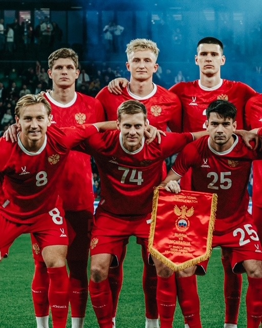    "Спартак" отпустил сборников. Набралось не так много - шестеро. Бывало больше.Александр Владыкин