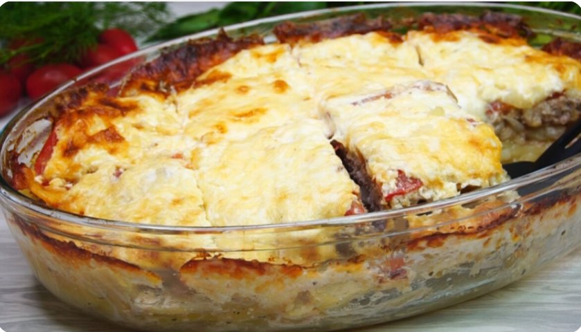 Из фарша и картофеля, предлагаю приготовить мясо по-французски "по-Новому". Готовится не сложно «собрал-убрал-забыл»