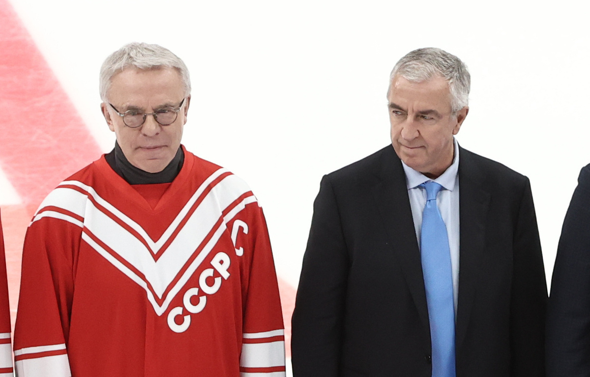    Вячеслав Фетисов и Люк Тардиф  Валерий Шарифулин/ТАСС