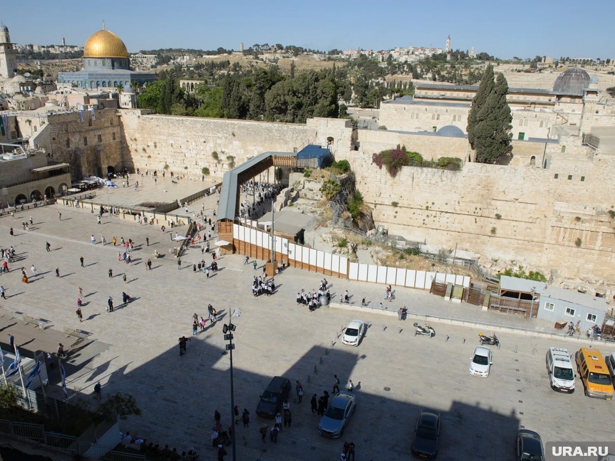     В офисе Нетаньяху заявили, что не пустили патриарха в храм в целях безопасности