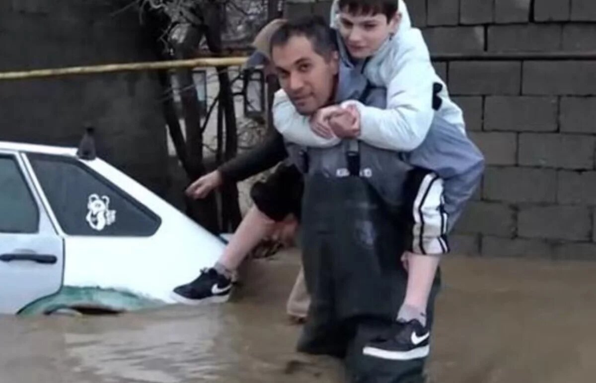    Улицы под водой и тысячи эвакуированных: как Дагестан переживает наводнение