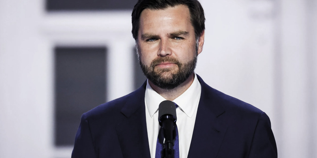 «Это не пришельцы»: вице-президент США выдал фразу, после которой в Пентагоне начали жечь документы