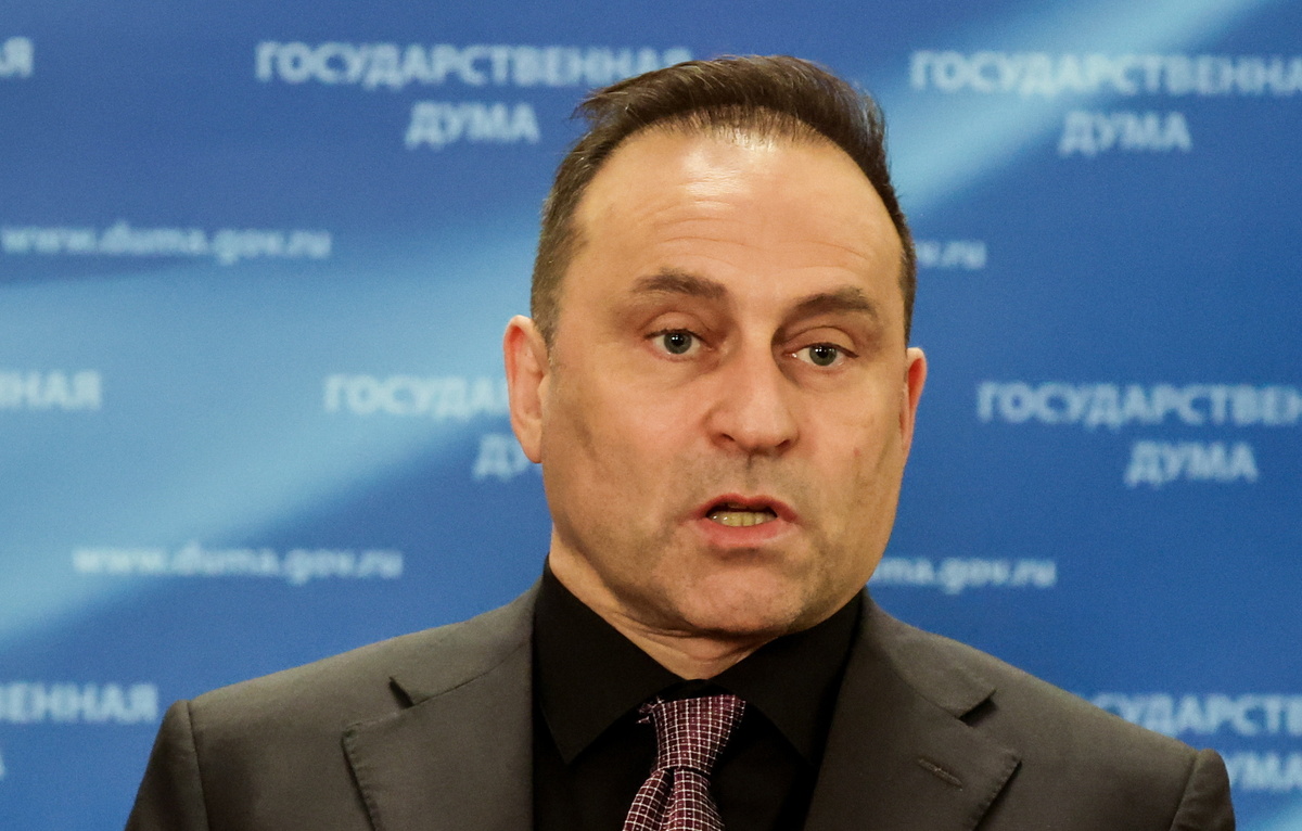    Председатель Ассоциации лыжных видов спорта России Дмитрий Свищев  Сергей Фадеичев/
