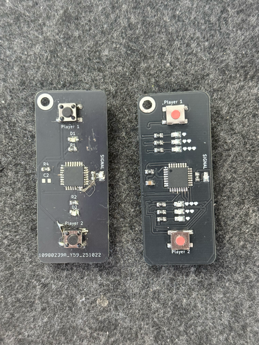 Слева - версия 1. Справа - версия 2