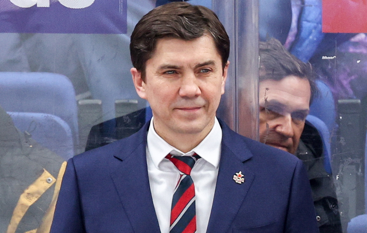    Главный тренер ЦСКА Игорь Никитин  Александр Щербак/ТАСС