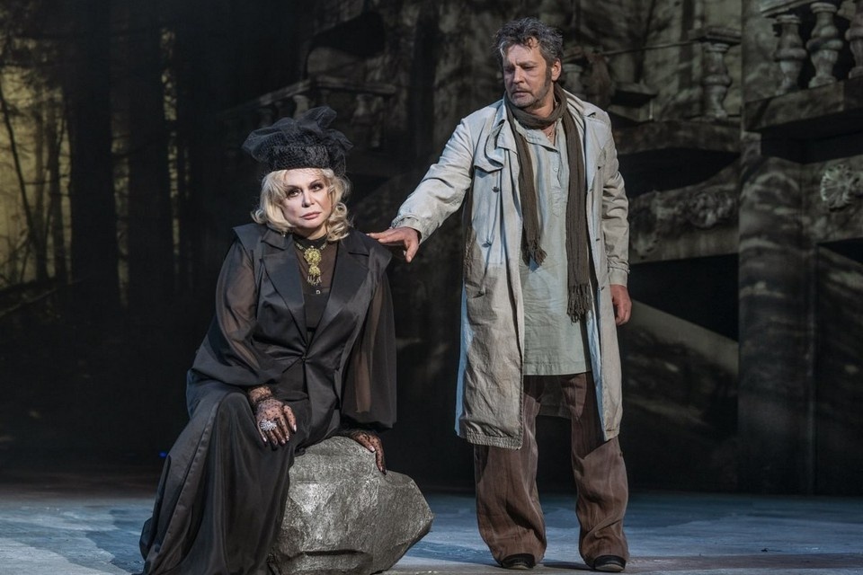    Театр Российской Армии представил премьеру спектакля «Предложение» в Москве. Фото: Яна Булаш