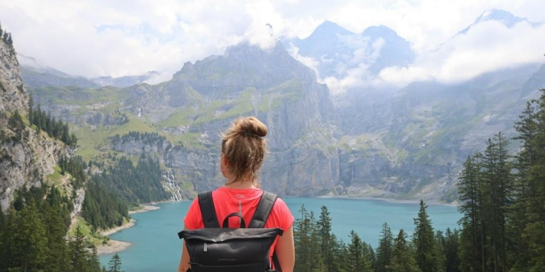 Незнакомые люди на пробежке постоянно мне машут. Вот в чем причина