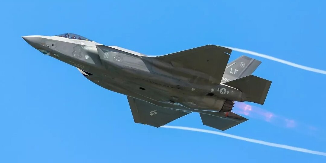 Истребители США перехватили самолет у резиденции Трампа во Флориде