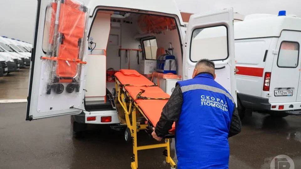 Двое подростков на мотоцикле попали под автомобиль