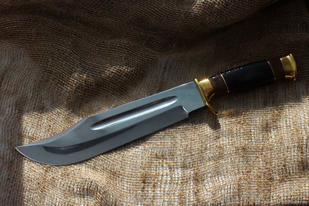 Типичный представитель семейства от неизвестного мастера.