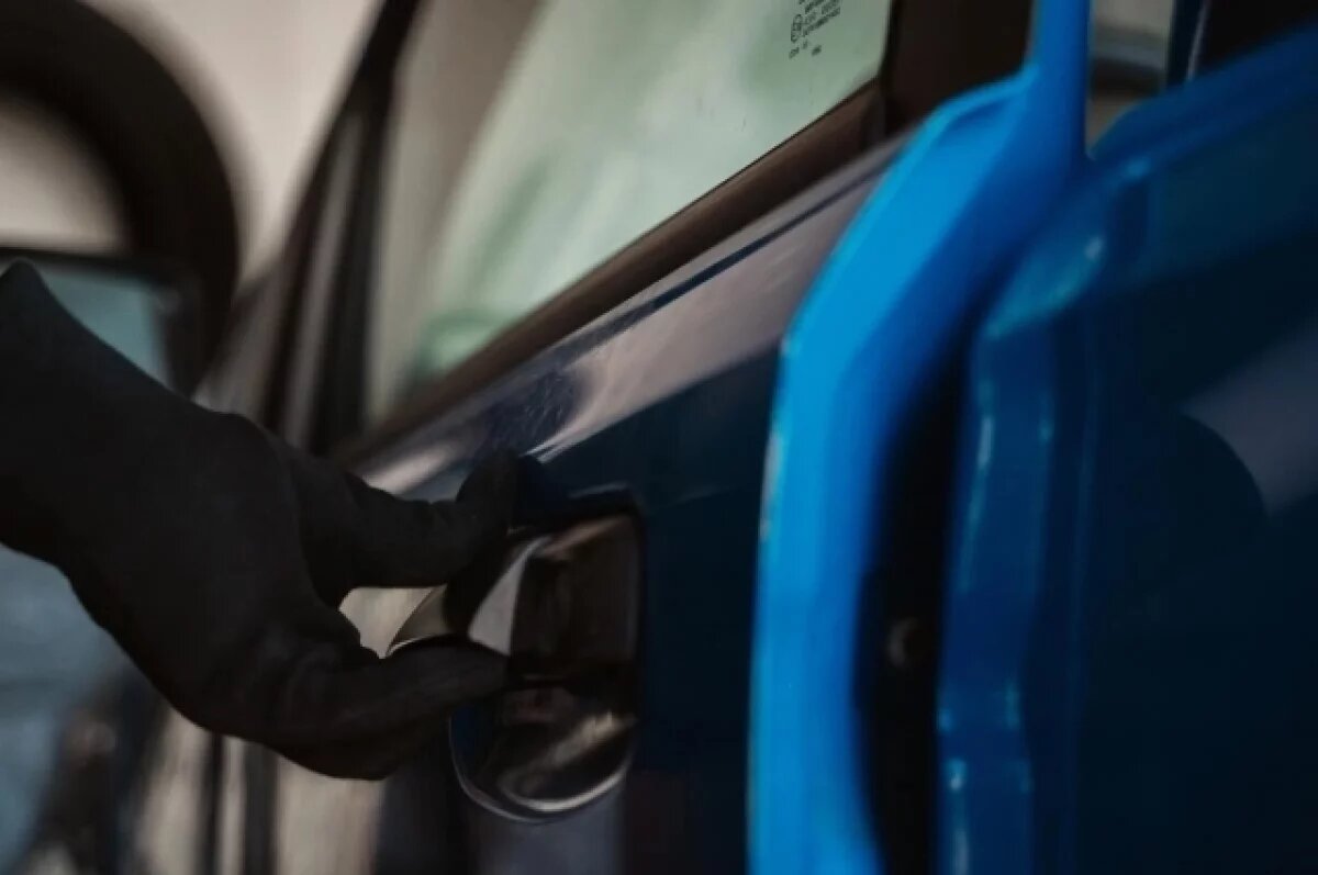    Полицейские задержали сахалинца за угон чужого автомобиля