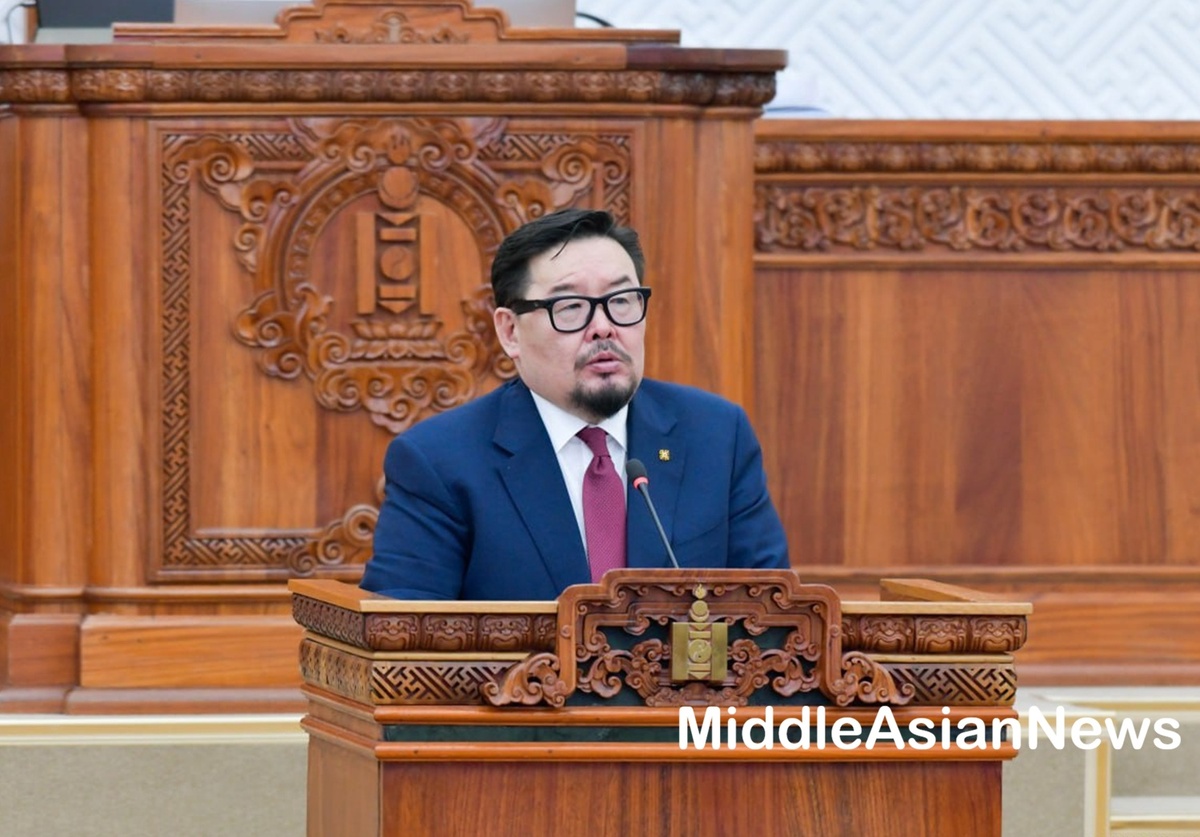 Занданшатар Гомбожав