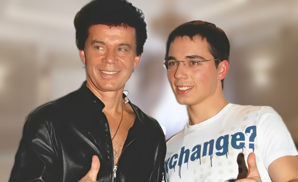 на фото Олег Газманов с сыном Родионом