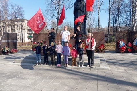 Коммунисты Долгопрудного провели автопробег в рамках общефедеральной акции «Красные крылья Победы»