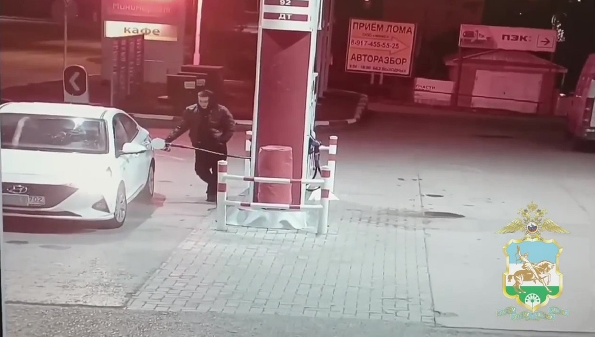   Заправляются бесплатно и уезжают: полицейские продолжают ловить похитителей топлива в Башкирии