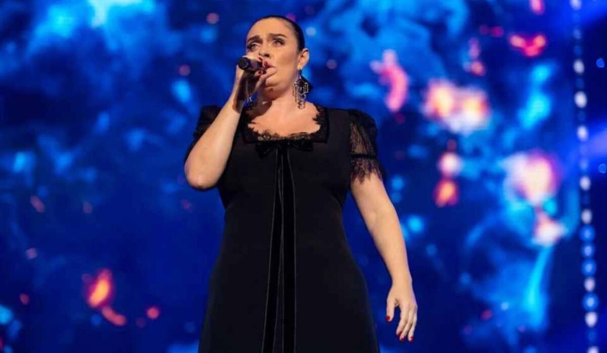     Елена Ваенга. Источник: spb.kp.ru Автор фото: Юлия Пыхалова