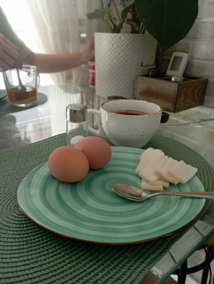 Яйца "вороные"))) на завтрак